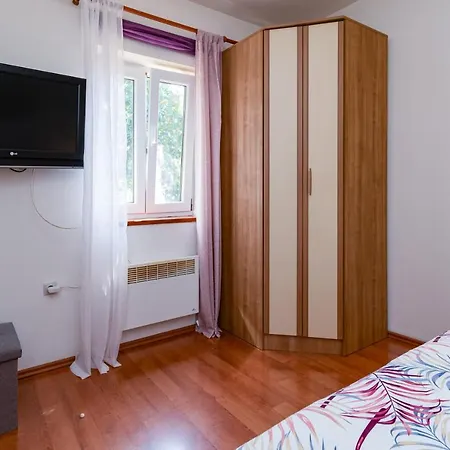 House Mima *